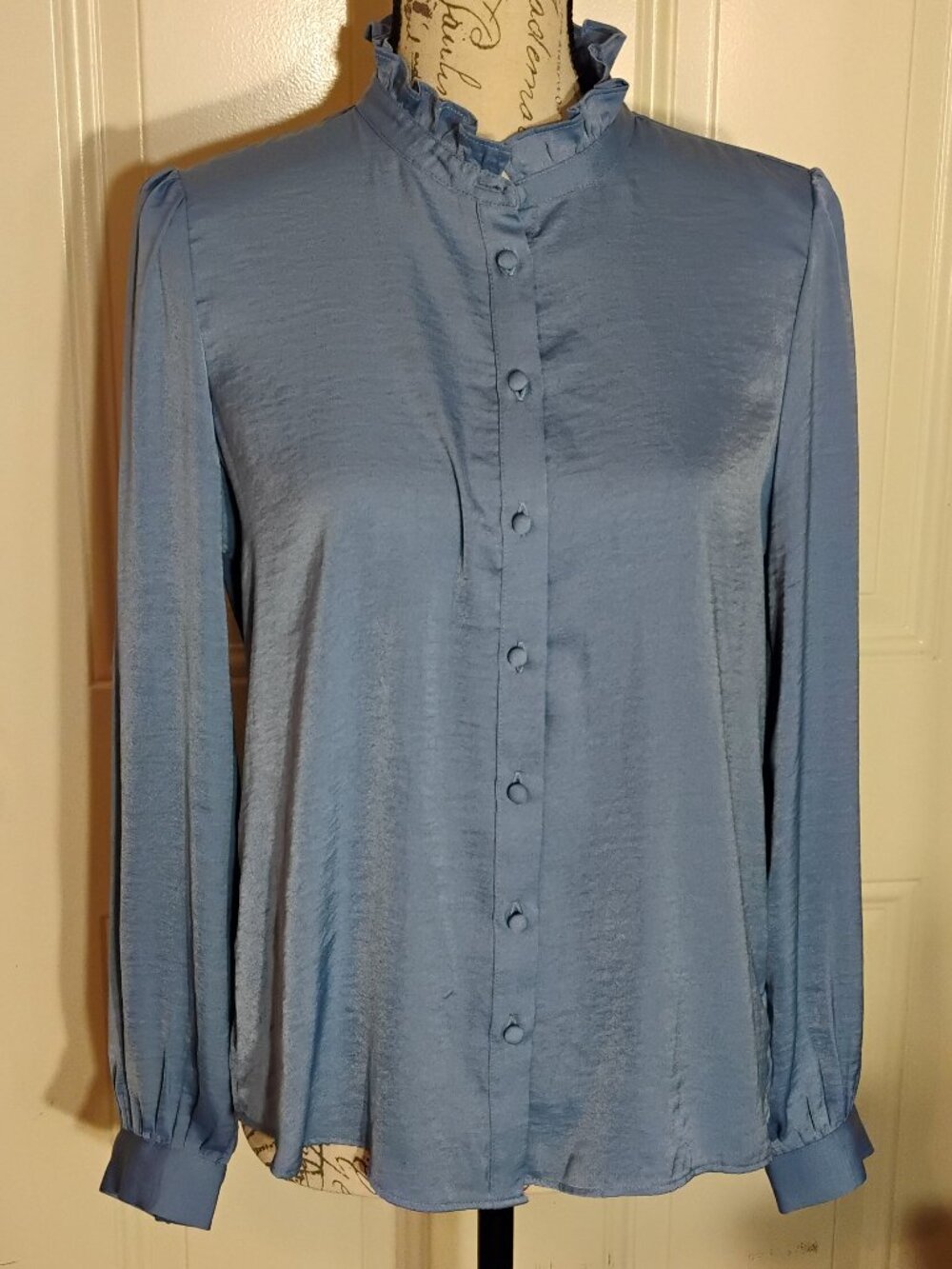 Banana Republic Women Blouse Button Up Size Small Color Blue